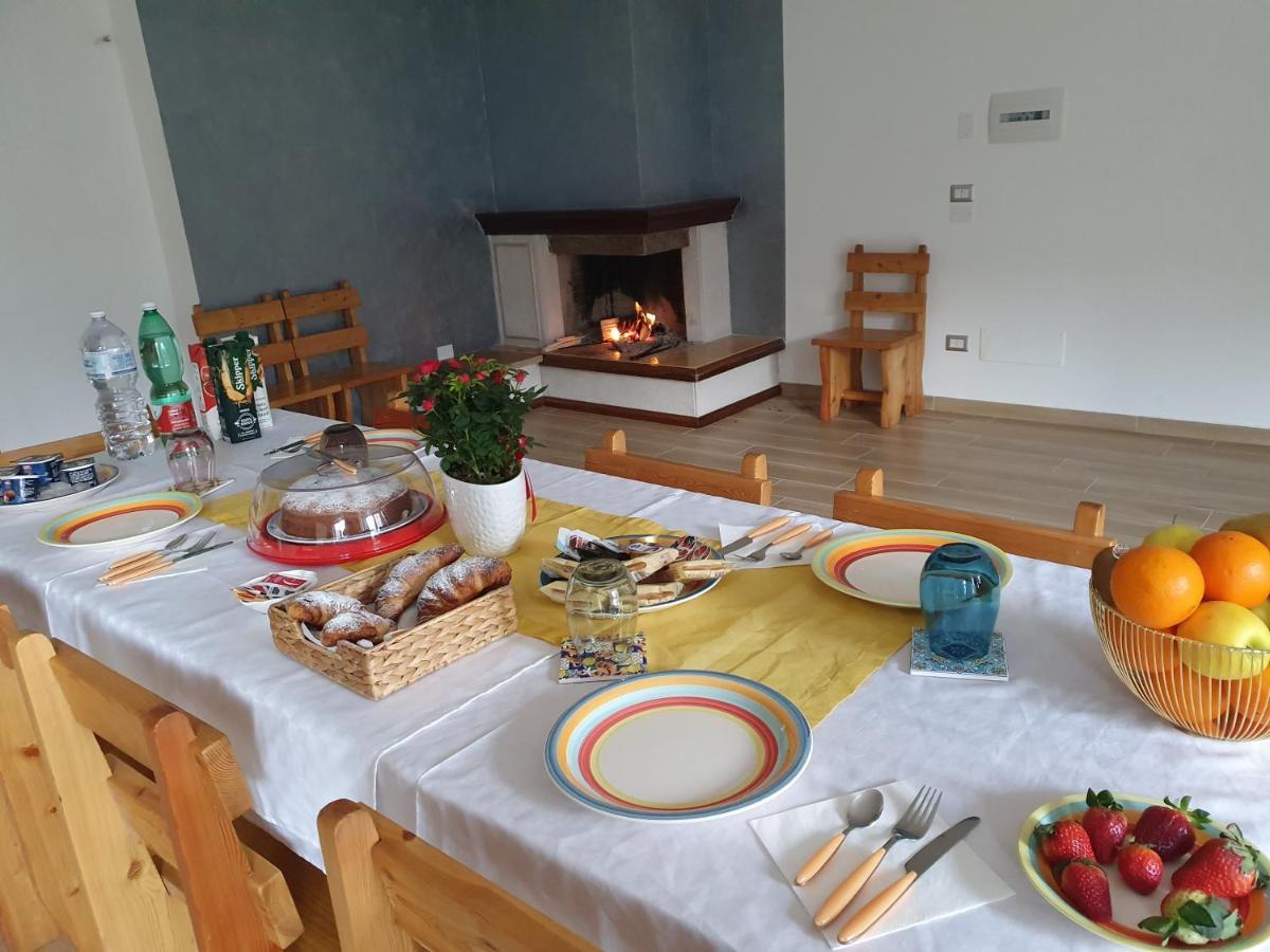 בארוניסי Setteabbracci Suite & Apartments מראה חיצוני תמונה