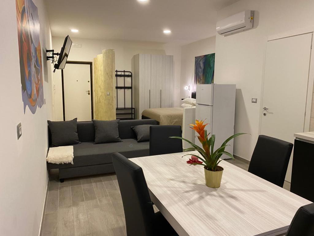 בארוניסי Setteabbracci Suite & Apartments מראה חיצוני תמונה