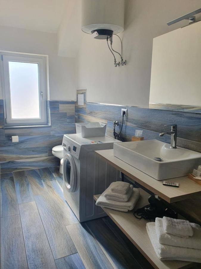 בארוניסי Setteabbracci Suite & Apartments מראה חיצוני תמונה