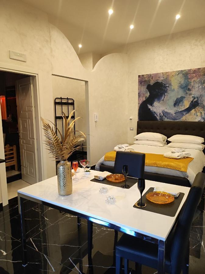 בארוניסי Setteabbracci Suite & Apartments מראה חיצוני תמונה