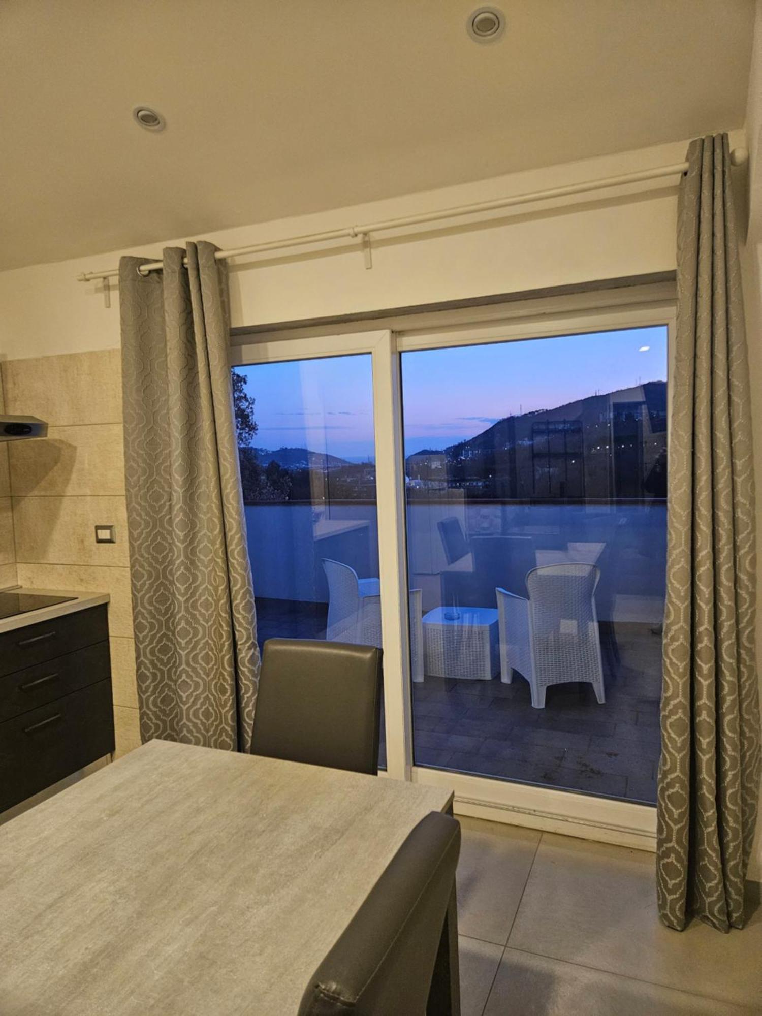 בארוניסי Setteabbracci Suite & Apartments חדר תמונה
