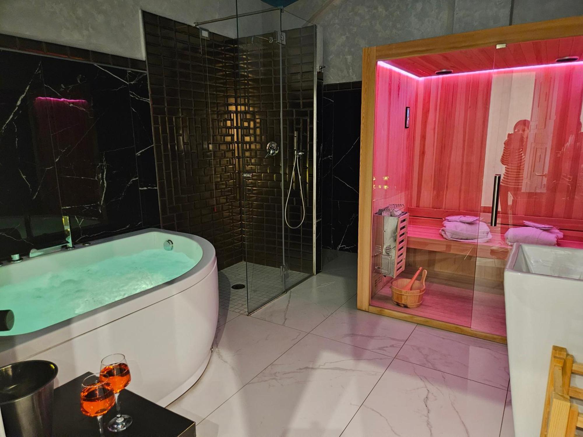 בארוניסי Setteabbracci Suite & Apartments מראה חיצוני תמונה